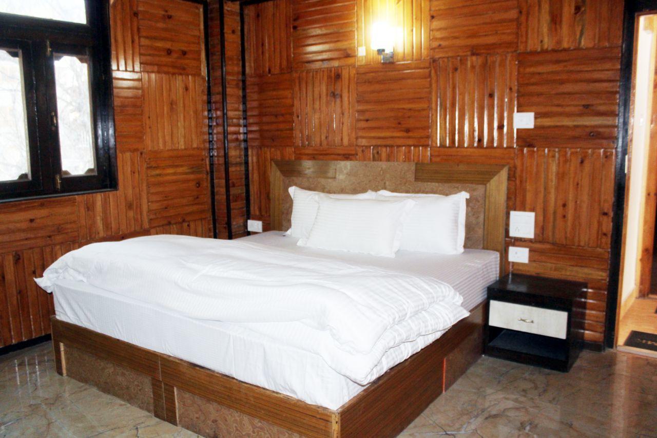 Hotel Uttarayan Sāngla Екстериор снимка