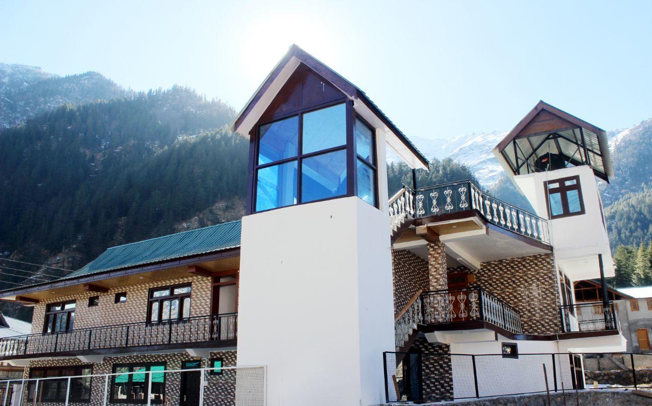 Hotel Uttarayan Sāngla Екстериор снимка
